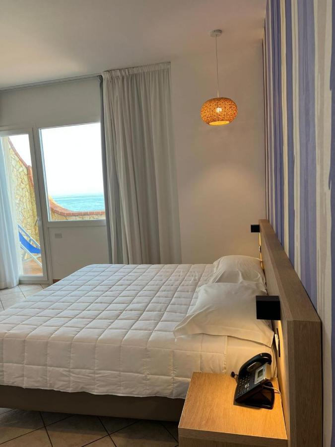 Hotel La Martinica Ficarazzi Bagian luar foto