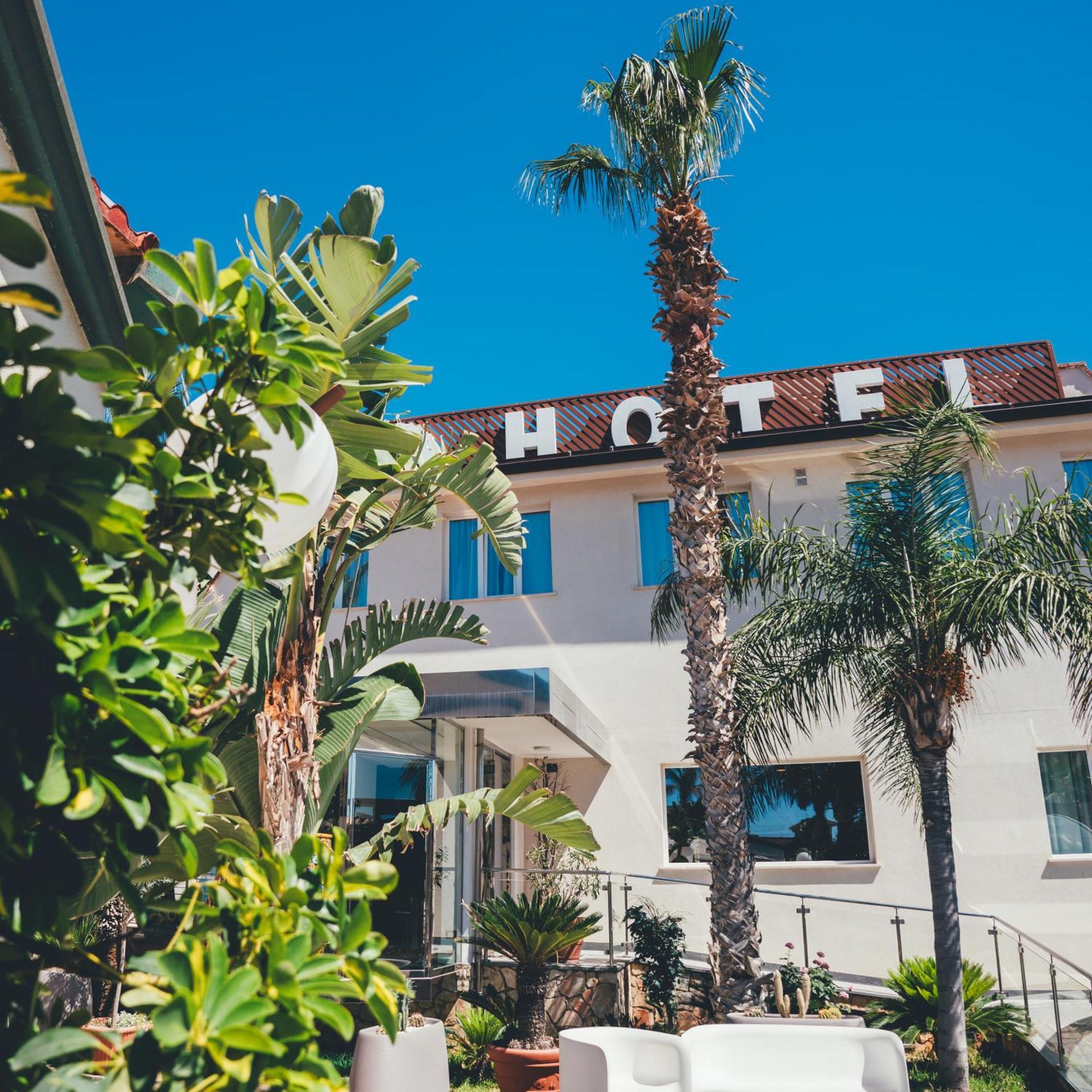Hotel La Martinica Ficarazzi Bagian luar foto